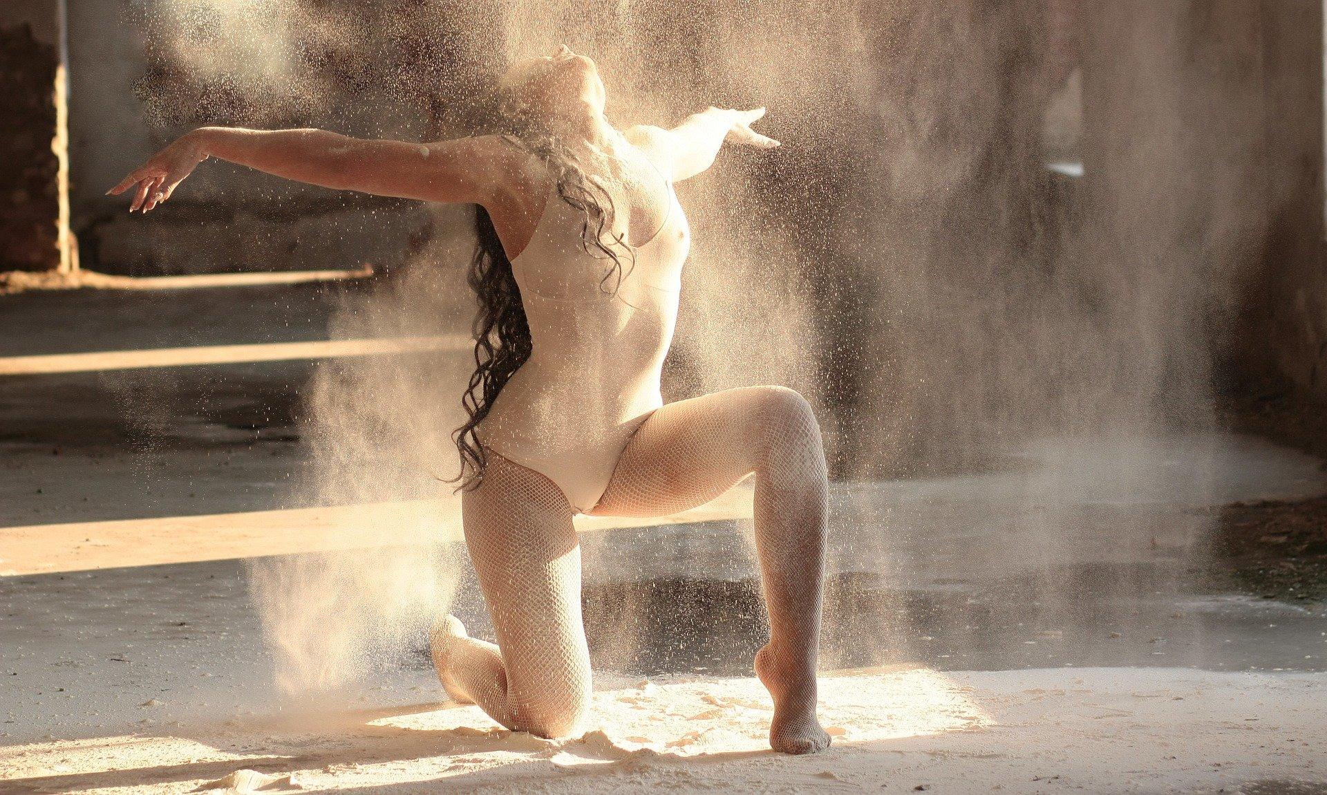 Where can you find private dance tutors?