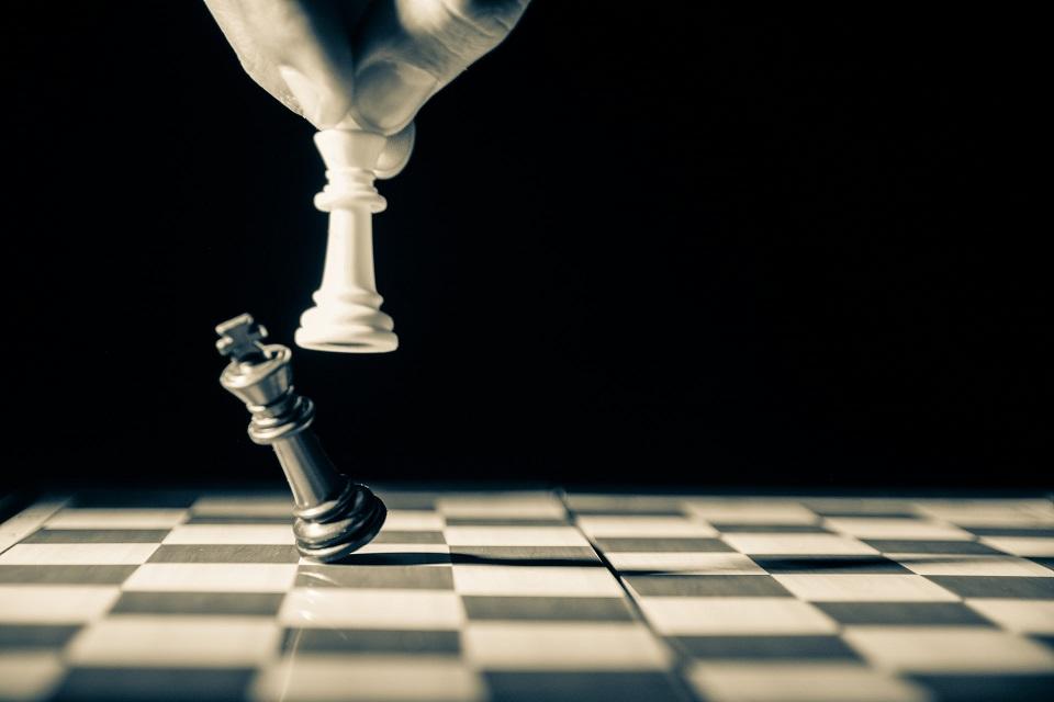 Beth Harmon became the queen of chess