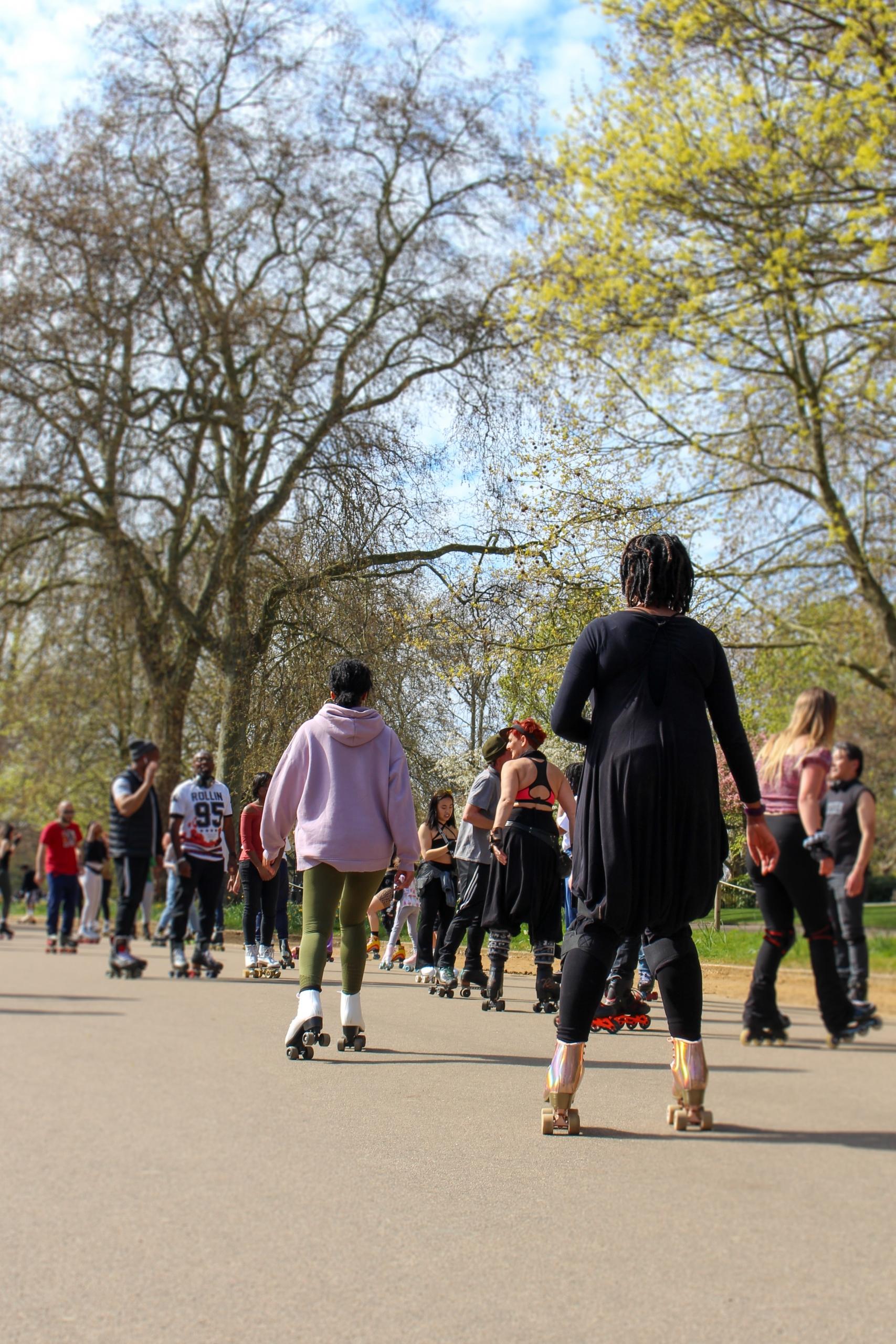 group lessons of rollerskating