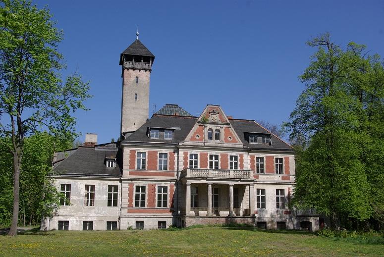 The production team made ample use of Germany's magnificent architecture