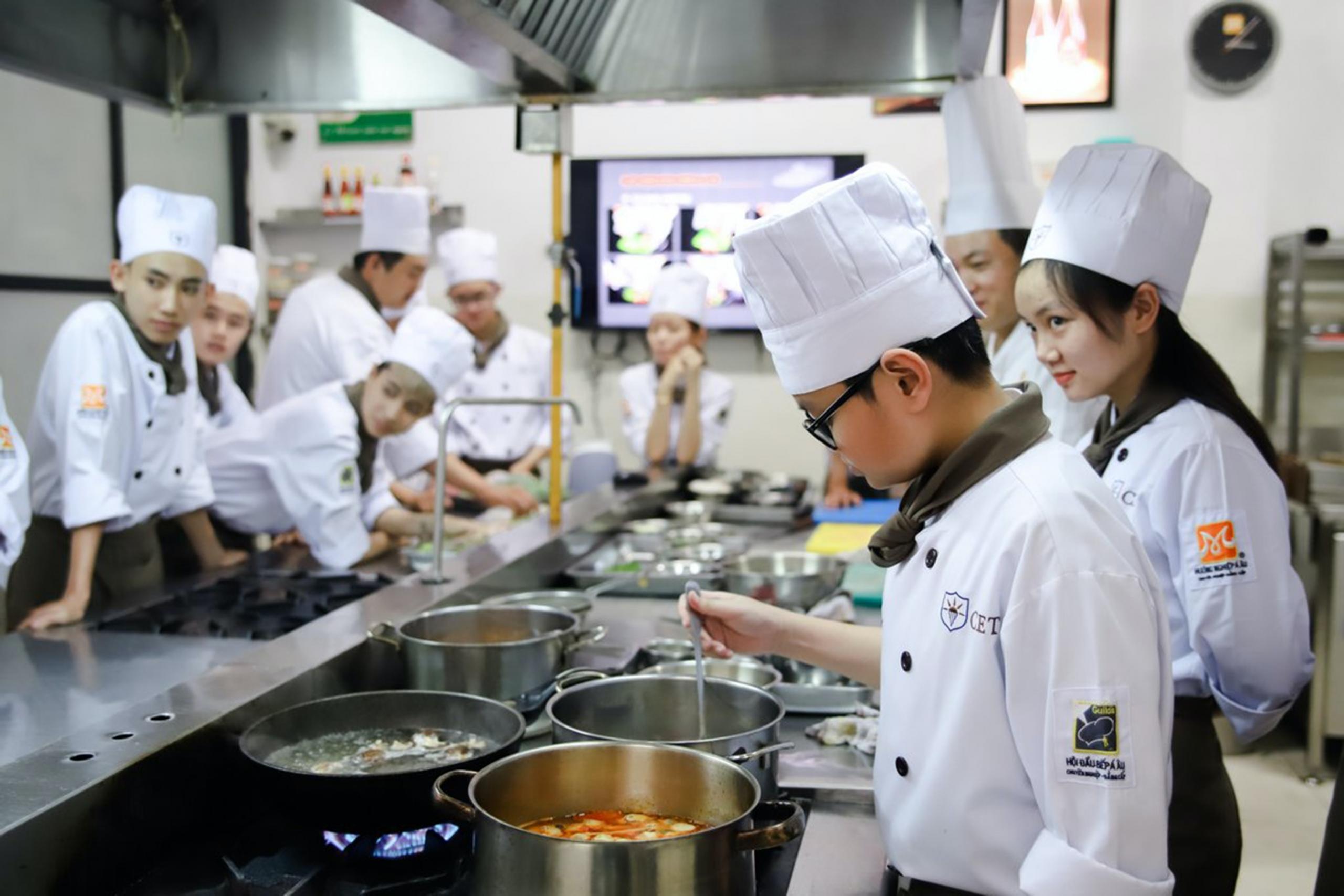 cooking lessons for youngsters
