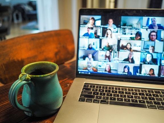Experienced Superprofs don't baulk at offing group lessons online