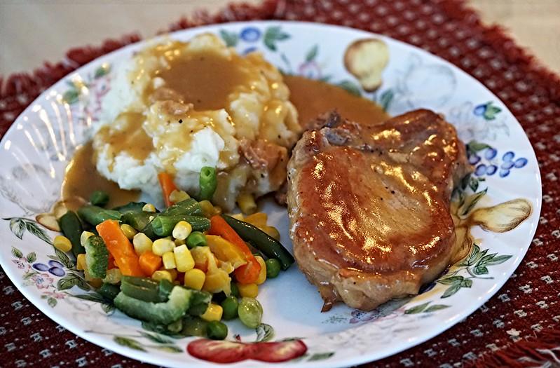 Lipids, carbs and protein make up a typical omnivore's meal