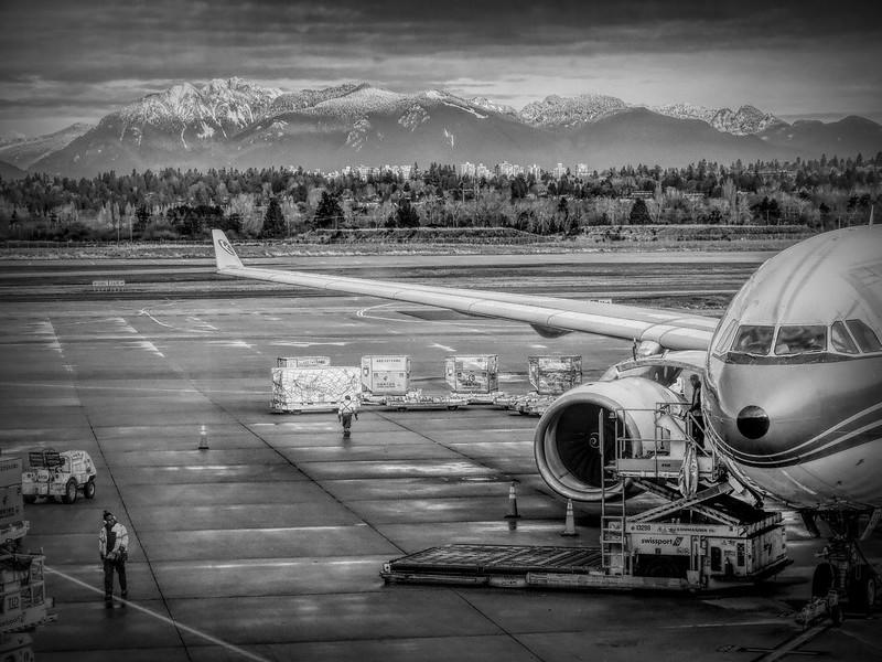 economists believe low traffic airports should not receive subsidies.