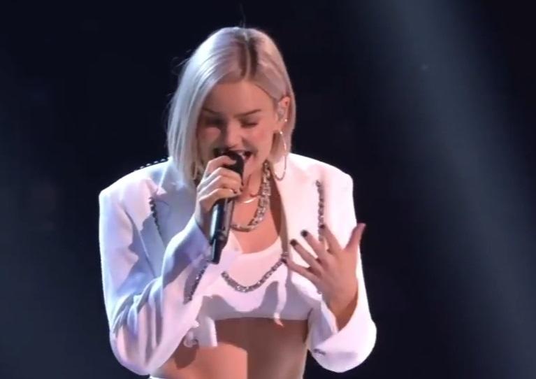 Whomever Anne-Marie performs with, she's sure to delight
