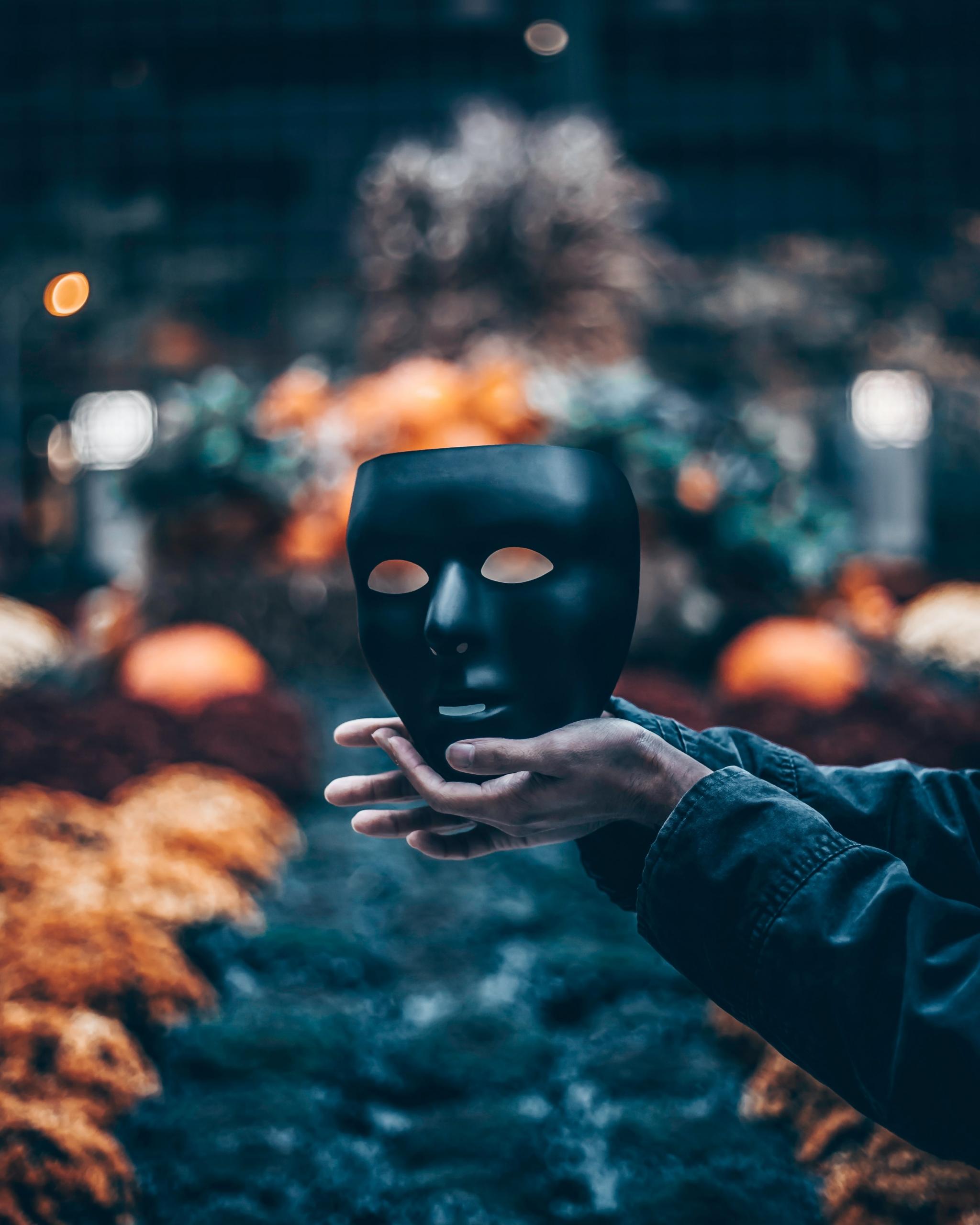 Acting method mask