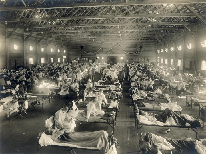Solders in 1918 are fighting the Spanish flu