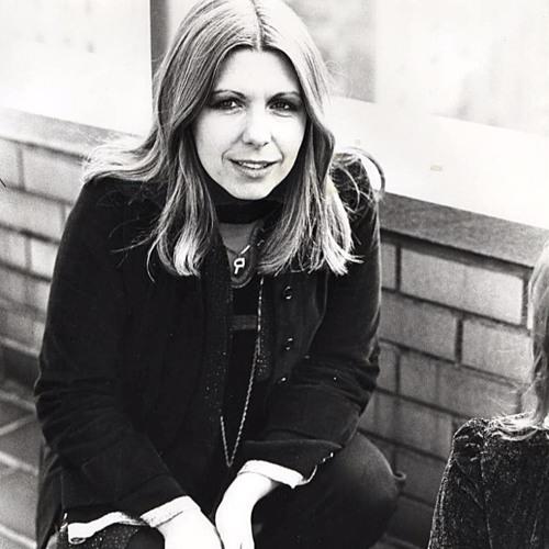 A photo of Annie Haslam in black and white.