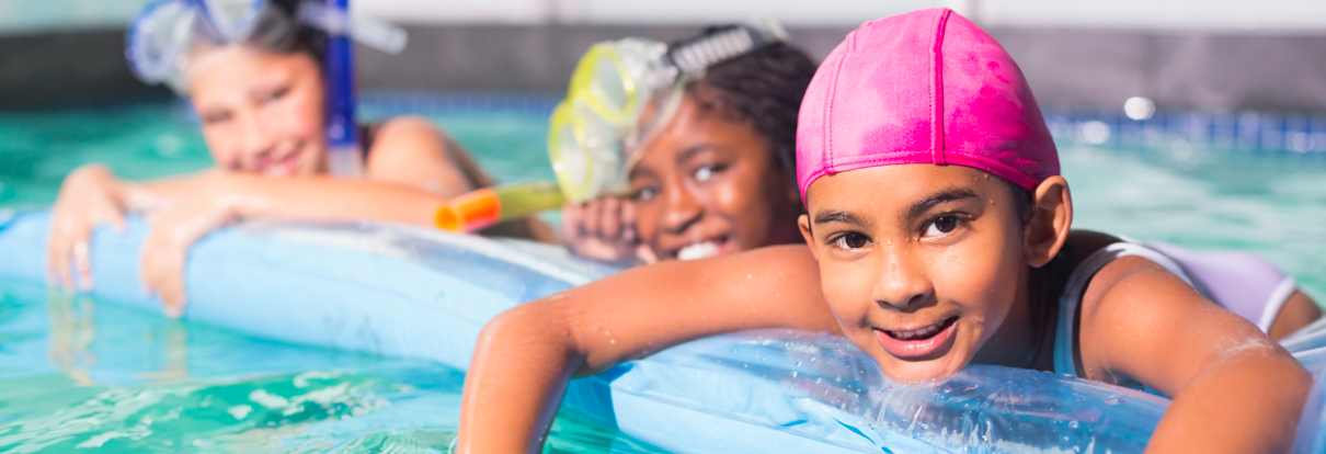Kids enjoying their swim lesson.