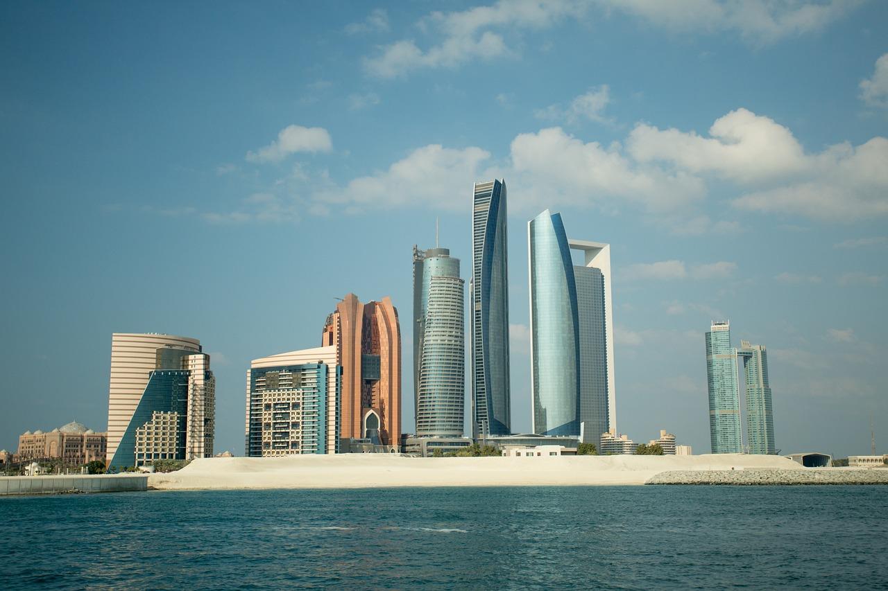 abu dhabi arab travel