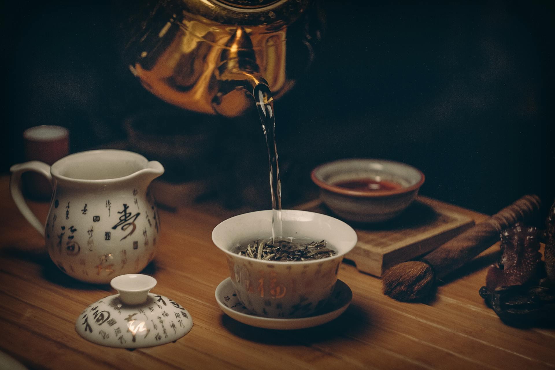set of chinese tea serving