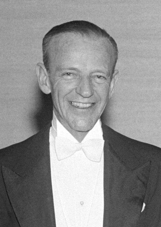 Fred Astaire in a suit.