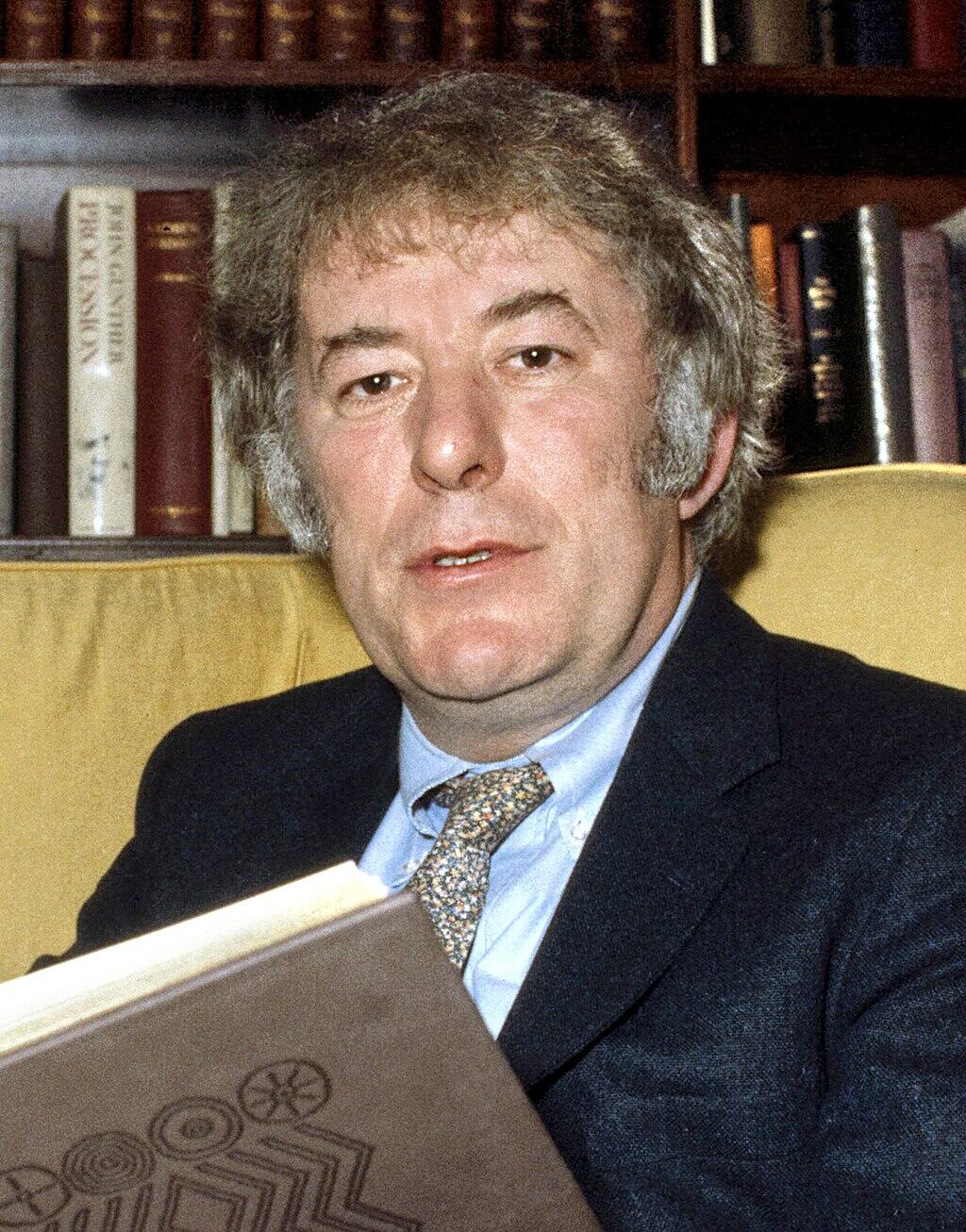 Seamus Heaney in 1982