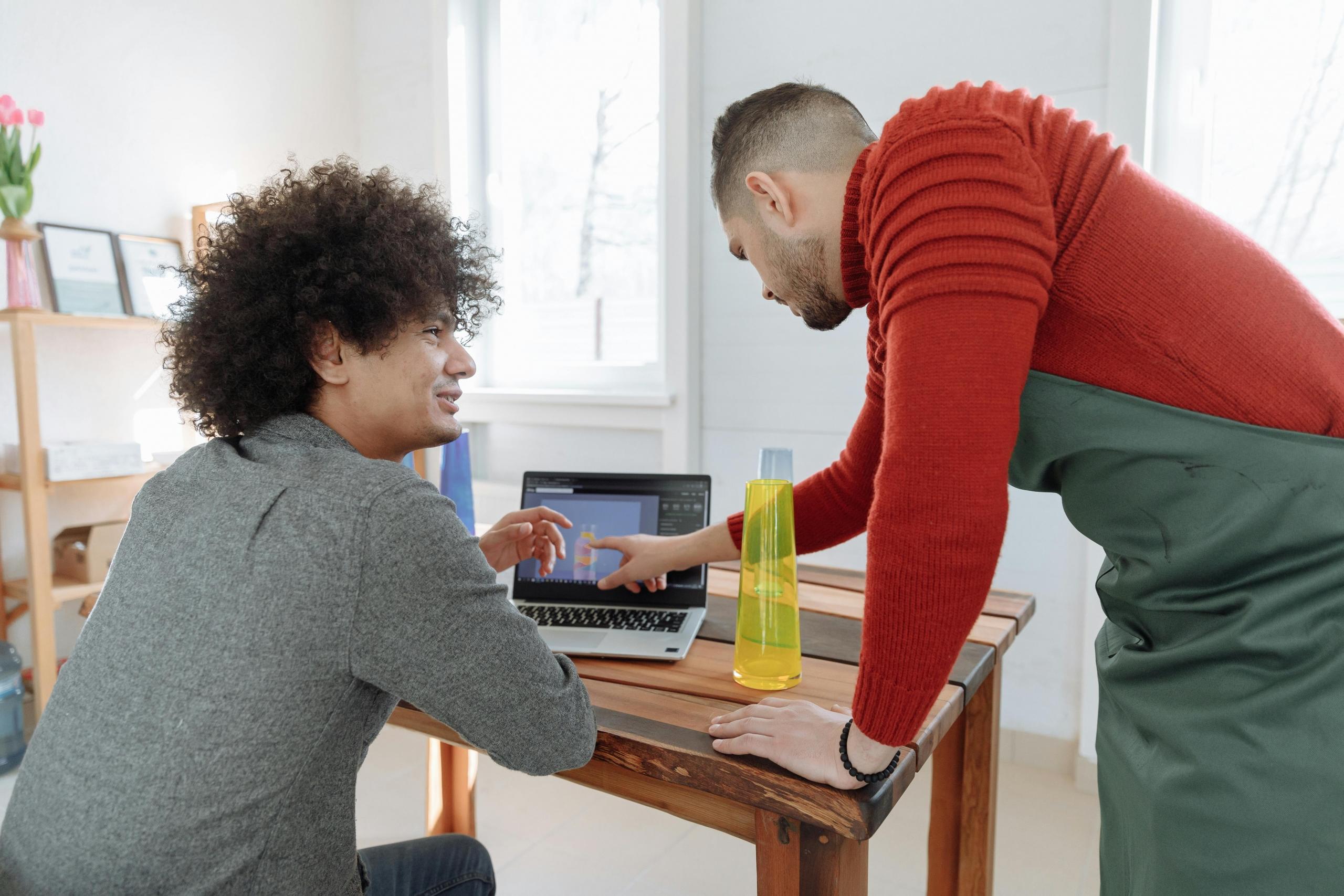 A student learning AutoCAD from a specialised instructor