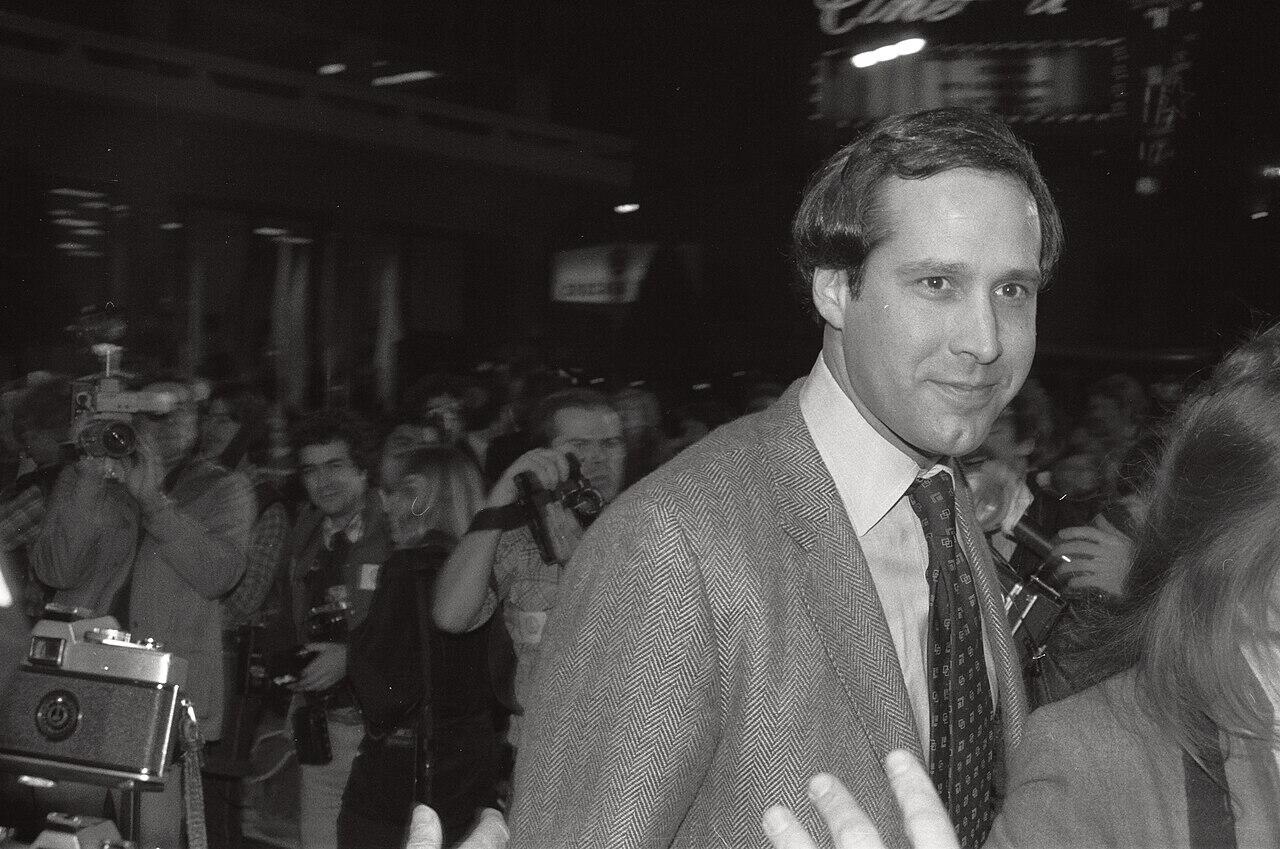 Black and white photo of Chevy Chase in 1980.