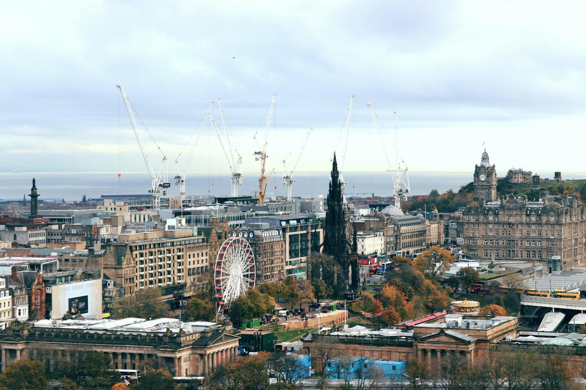A view over the Edinburgh skyline.
