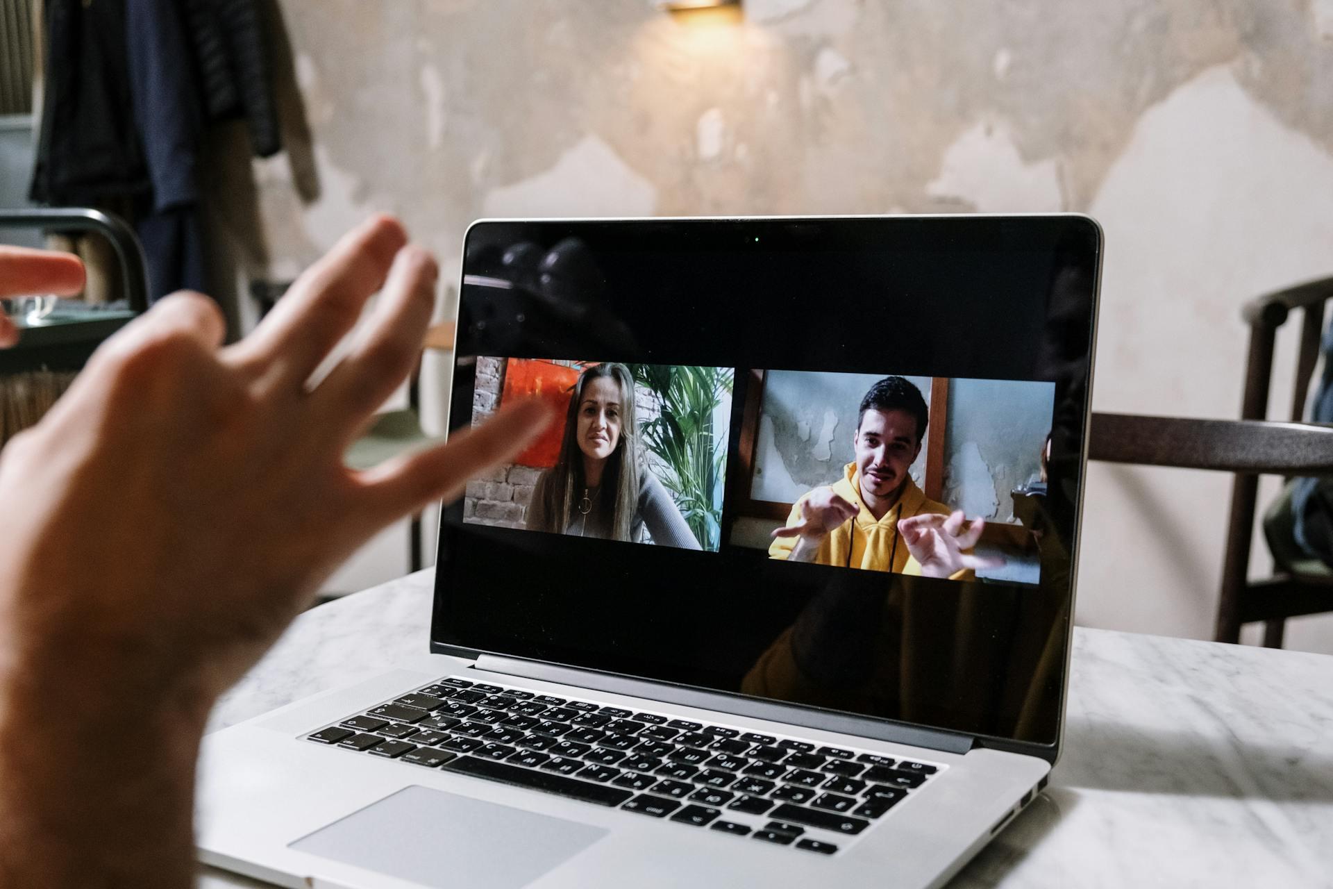 Online Auslan class.