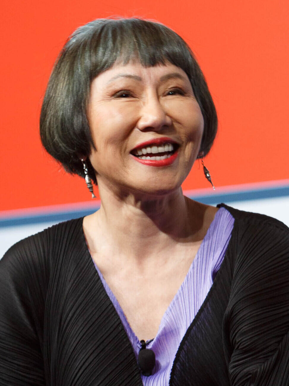 Amy Tan at a press conference in 2018. - Wikimedia Commons