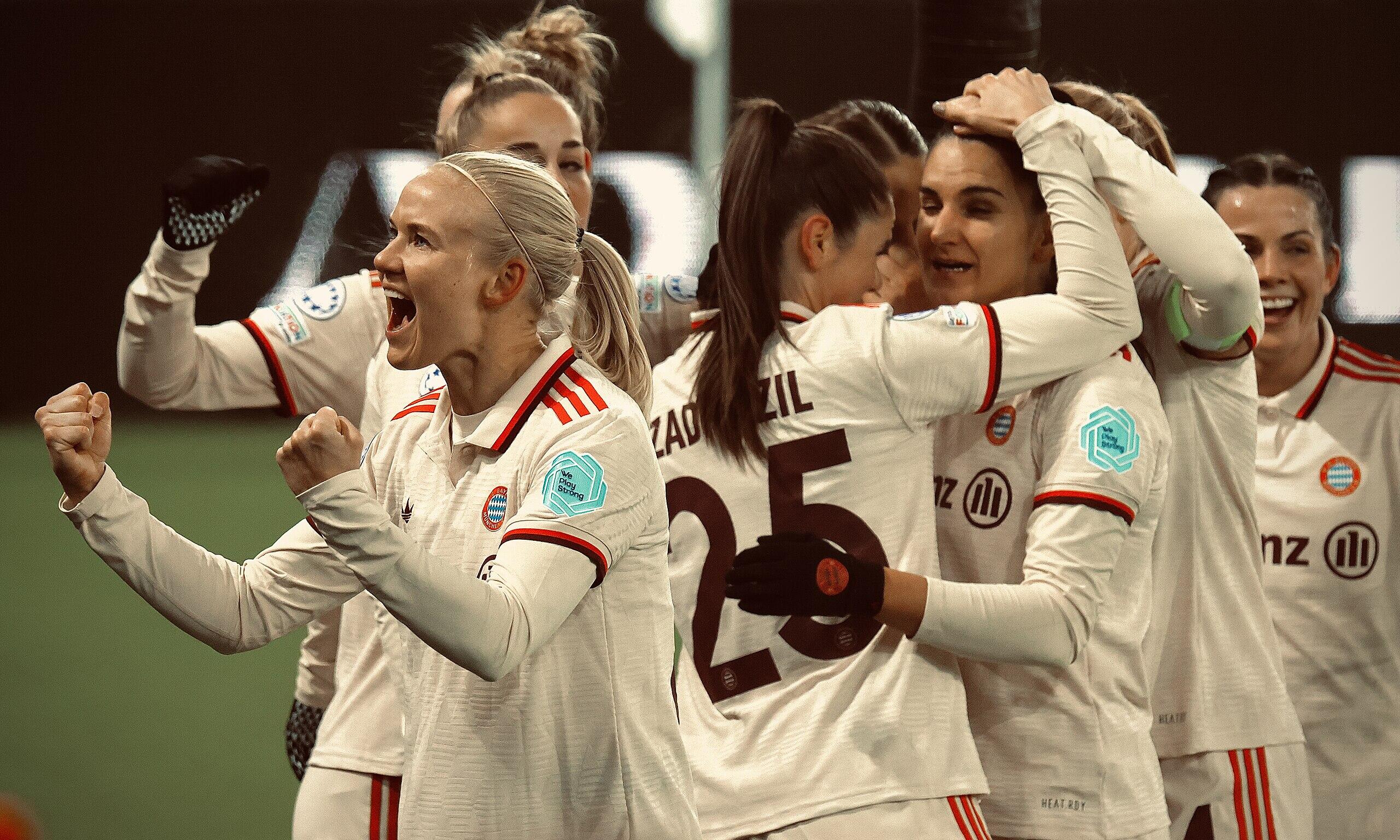 Bayern München players celebrating in 2024