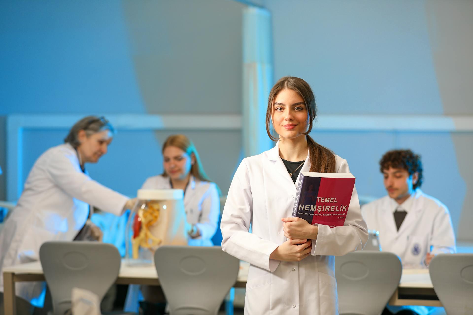 Nurse in a training environment 