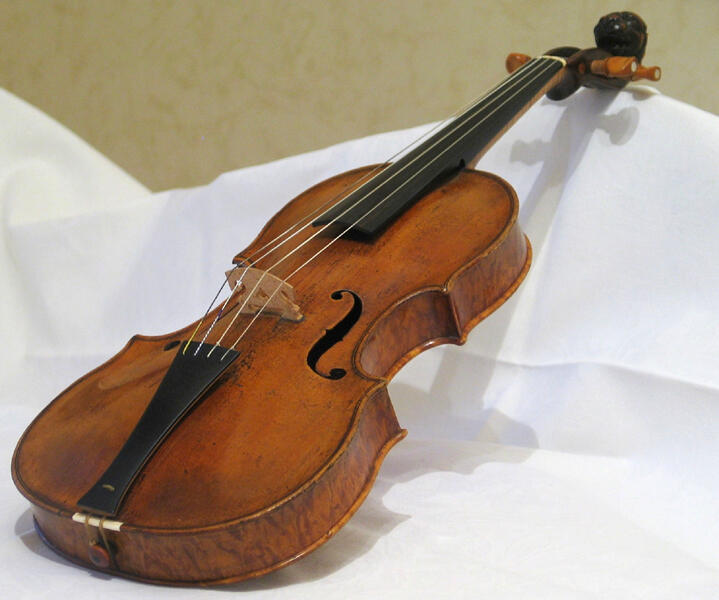 an original baroque violin
