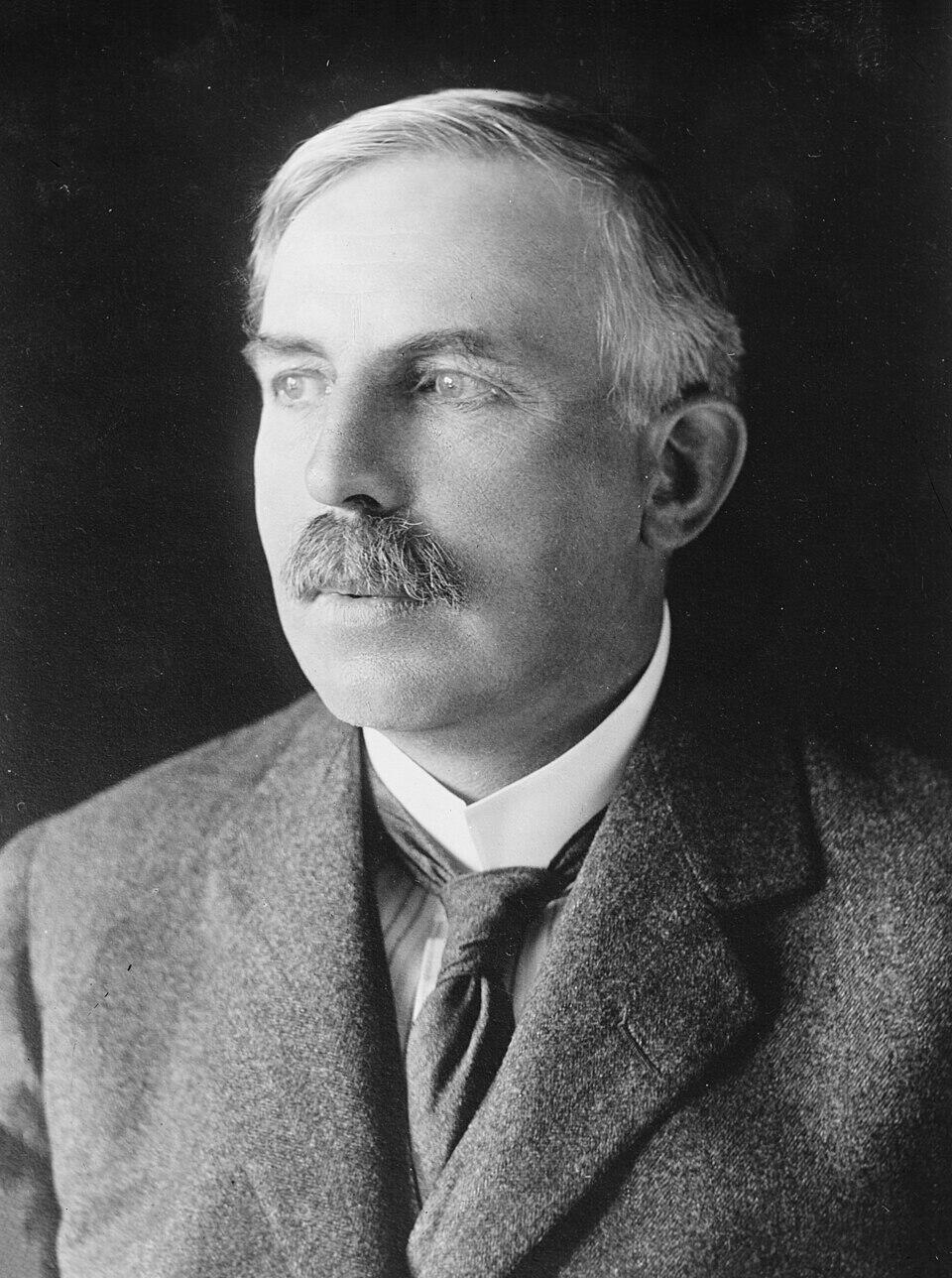 Black and white head shot of Ernest Rutherford