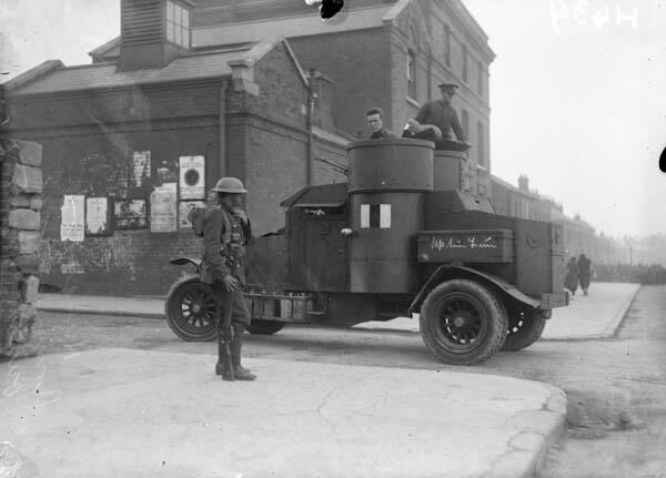 Soldiers in Ireland during the war of independence 