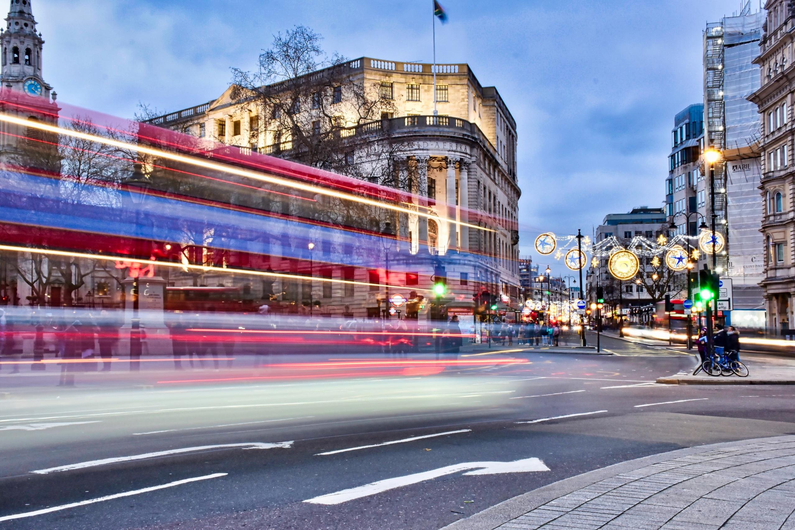 londoni esti forgralom