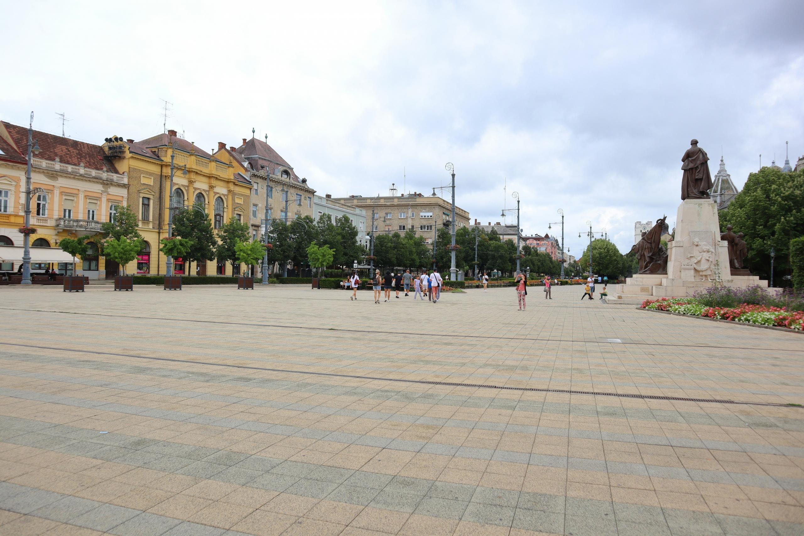 debreceni főtér