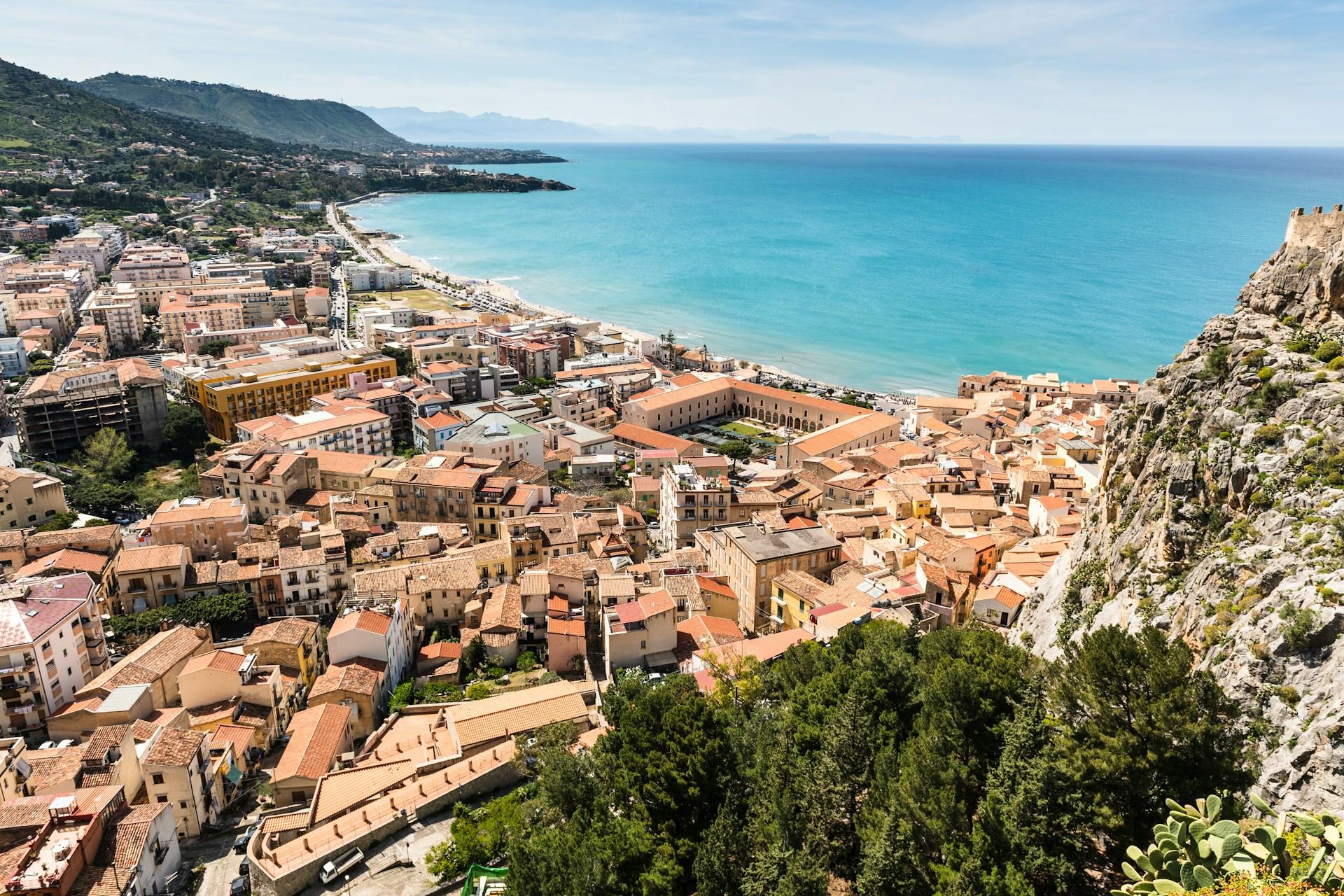 Cefalù strandjai