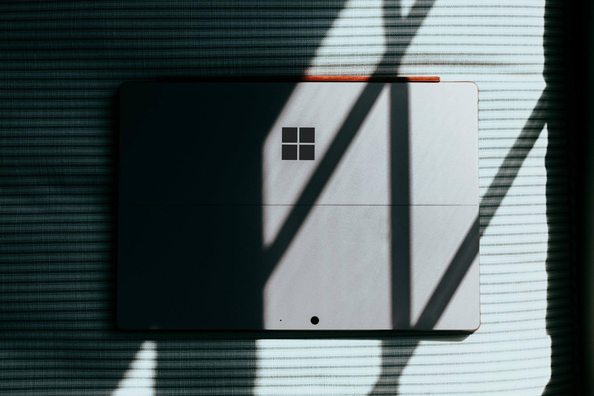windows notebook arnyékban