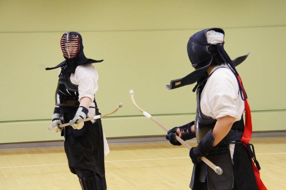 naginata harcosok öltözetben