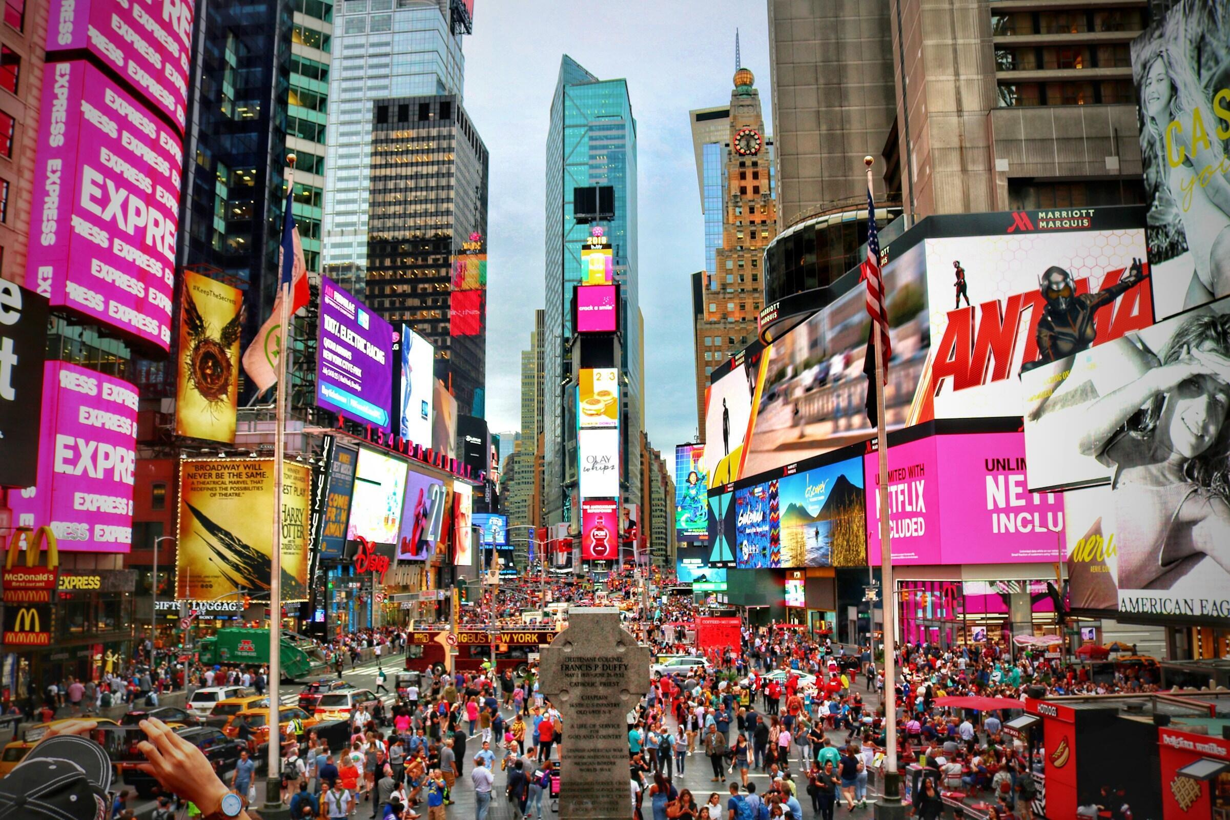 times square nappal
