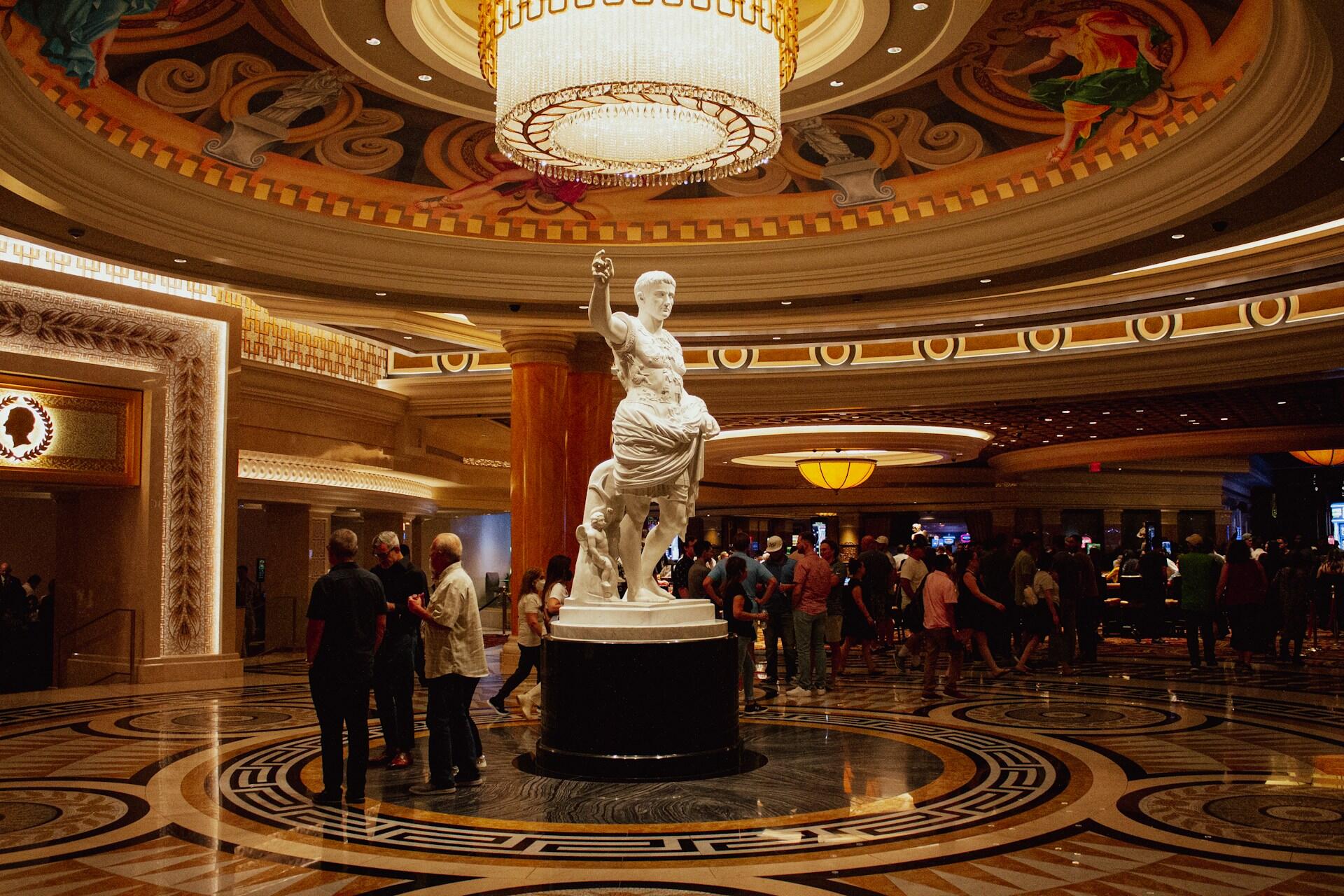 julius ceasar szobor las vegas kaszinójában