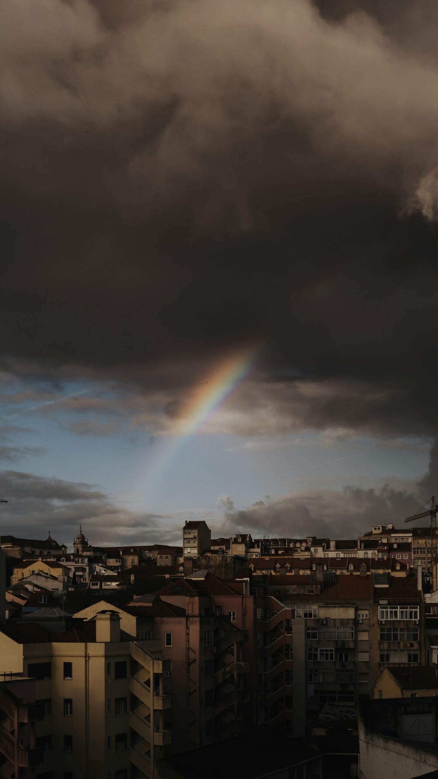 esős lisszabon tájkép