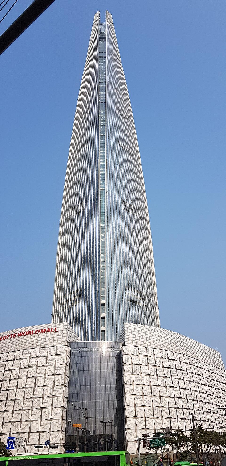 Lotte_World_Torony