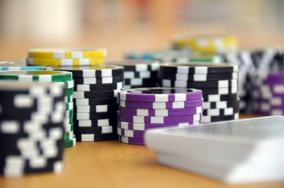 Pahami risiko dalam judi dengan matematika