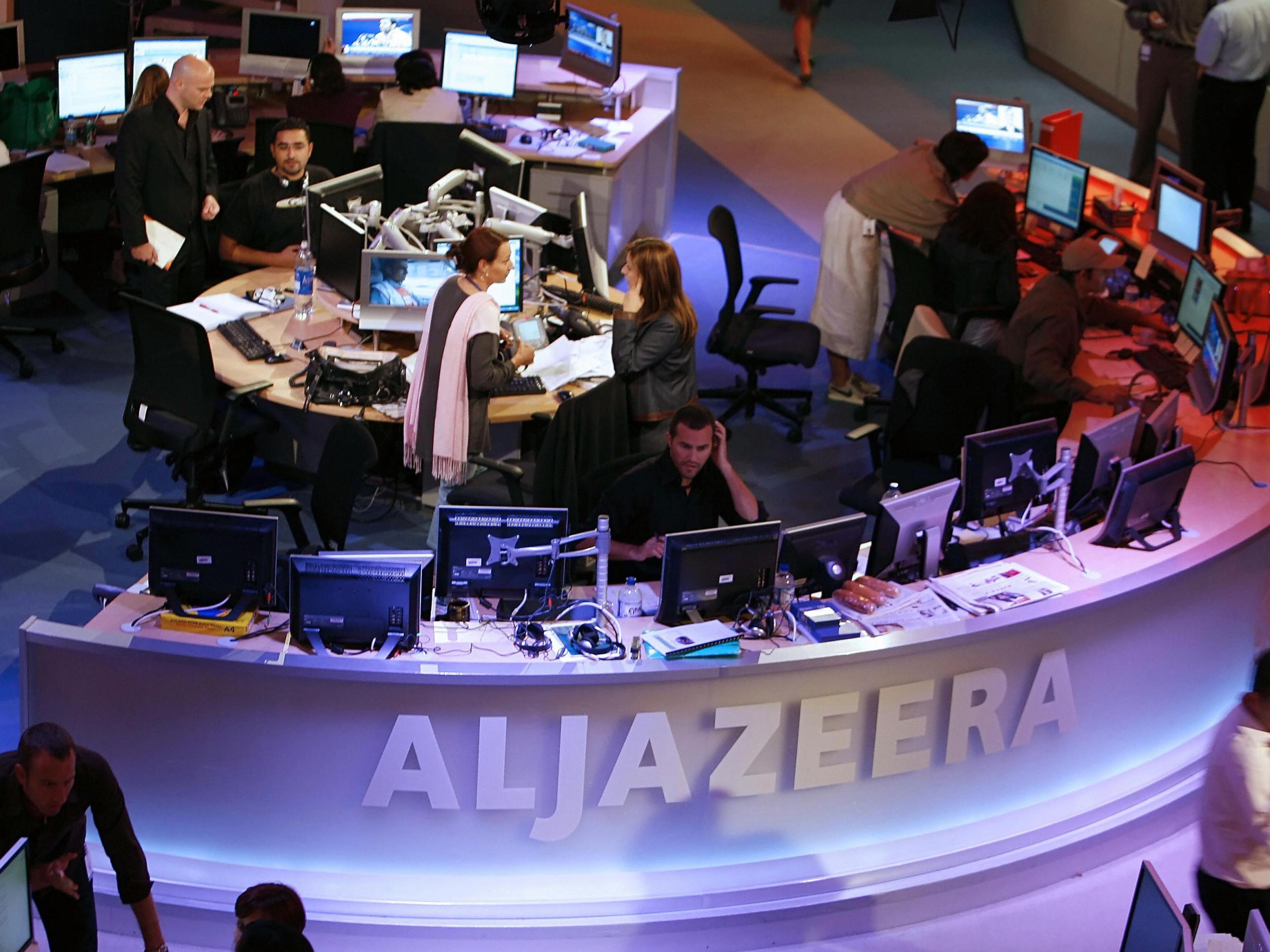 untuk memantau berita tentang negara arab kita bisa menonton salura Al jazeera