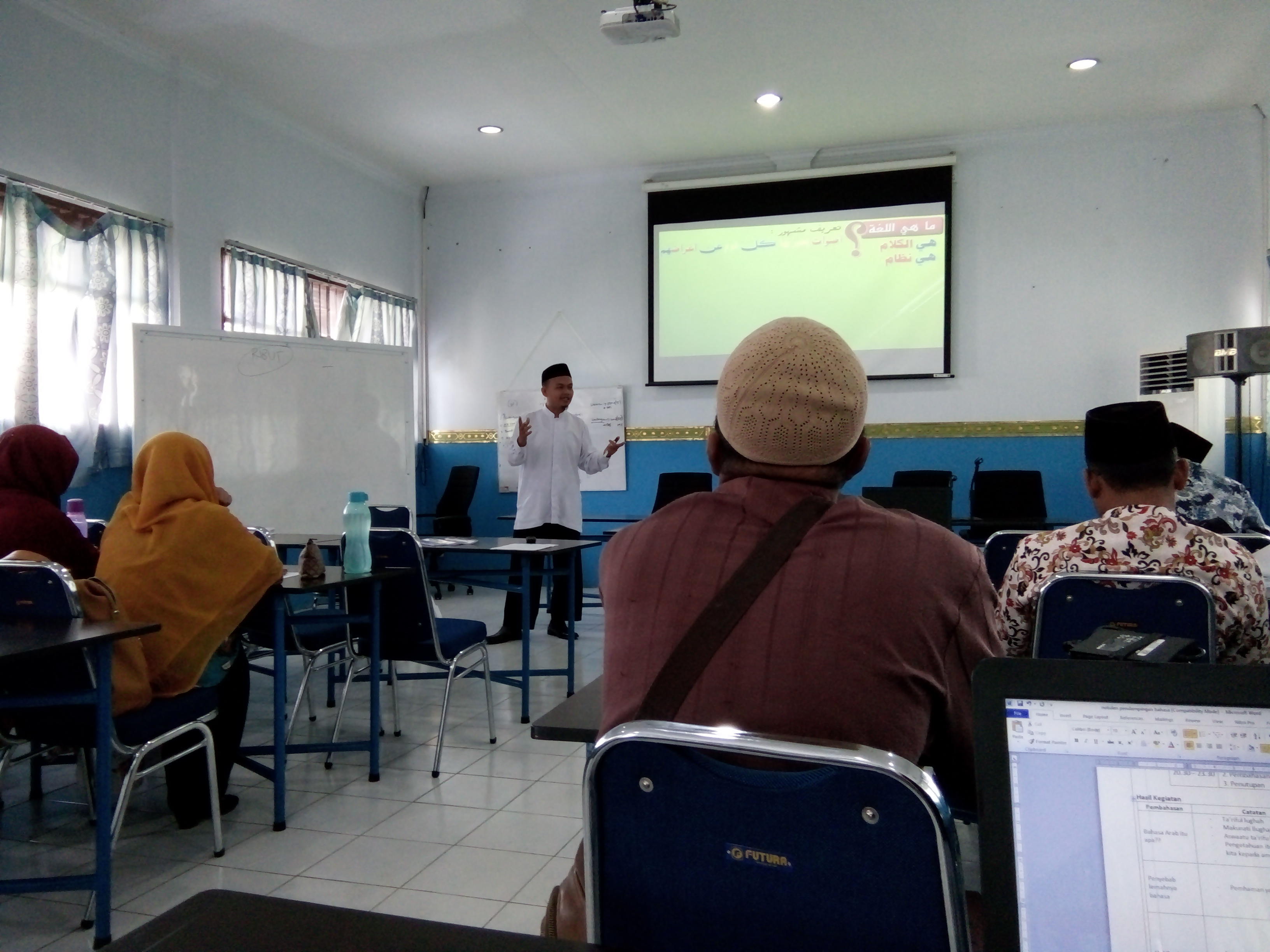 mampu berbicara bahasa arab adalah impian banyak orang khususnya orang indonesia