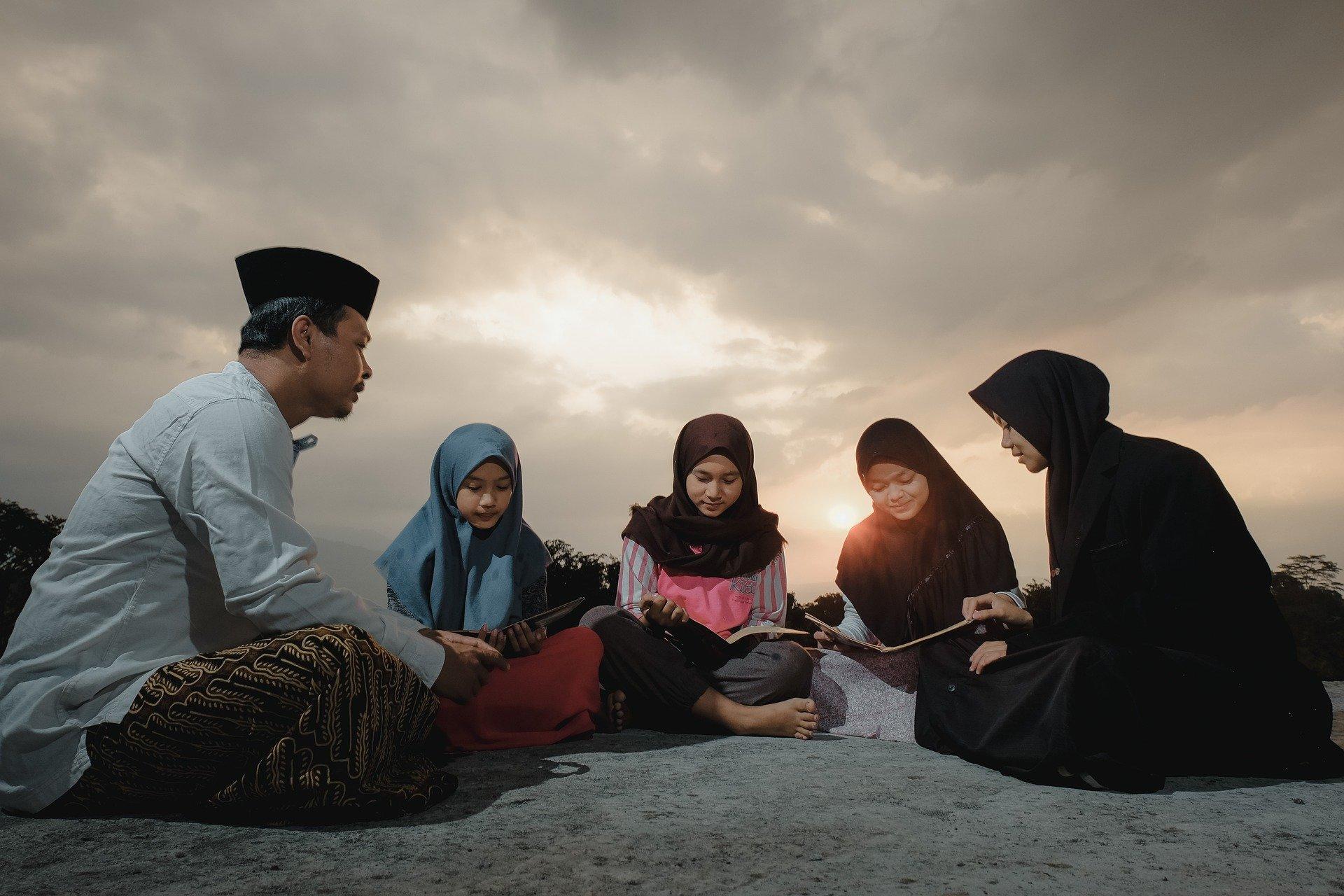Menguasai bahasa Arab