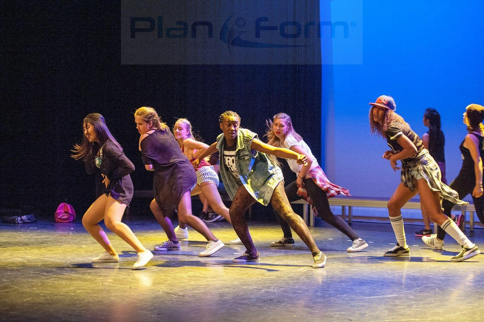 harus lebih dinamis untuk kelas remaja agar mengasyikkan