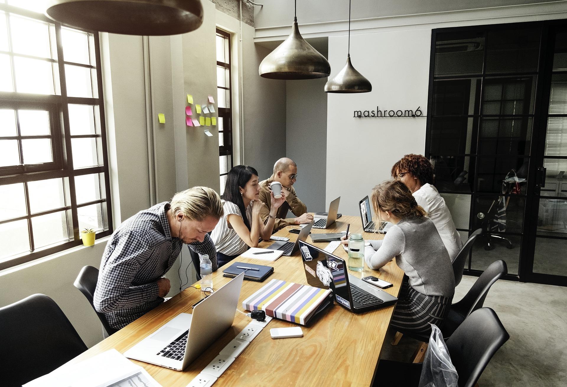meskin kursus online, kantor itu tetap penting