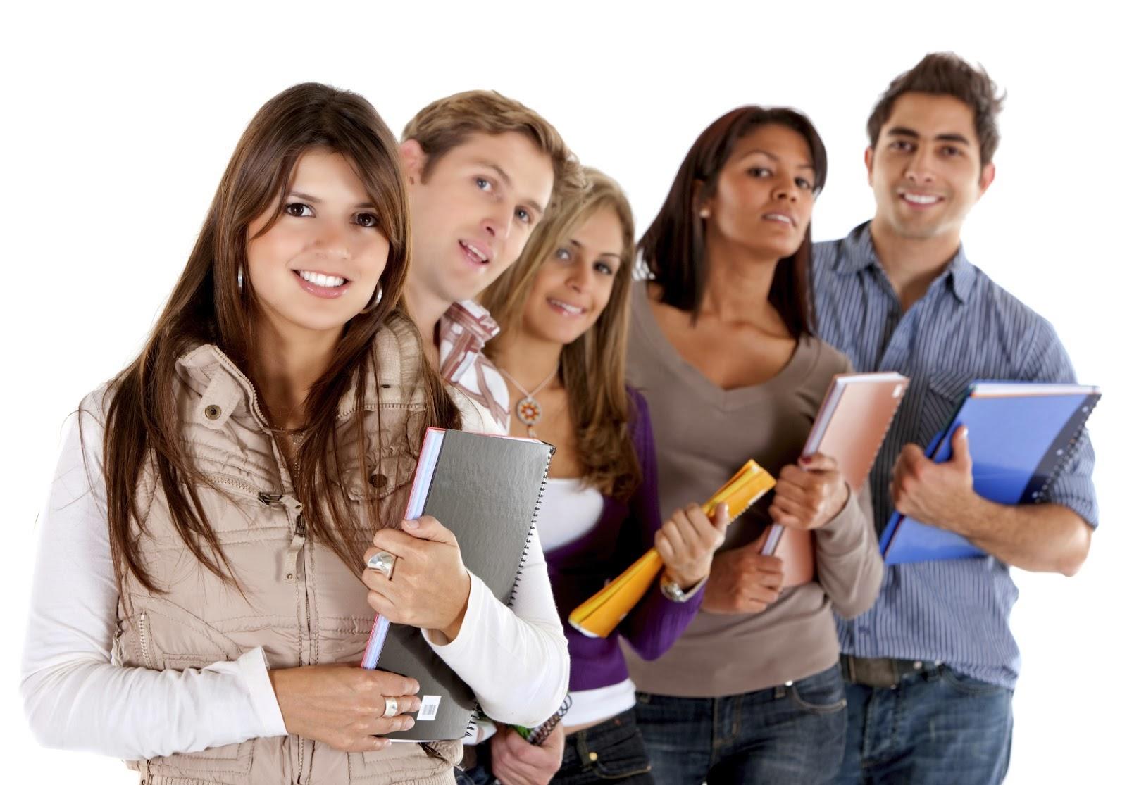 di Inggris juga banyak siswa yang menempuh pendidikan tinggi walaupun dari berbagai negara