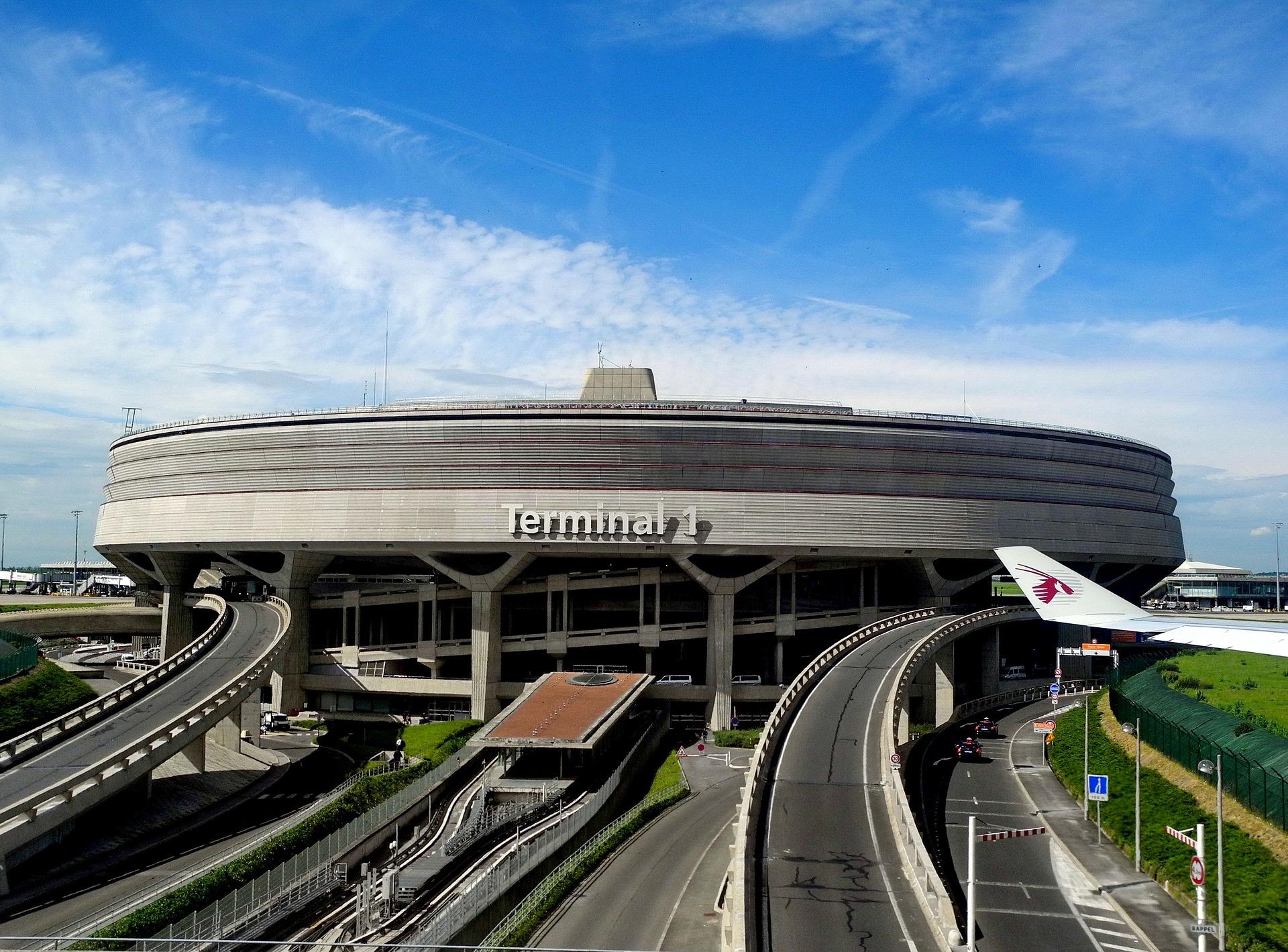 Nama Bandara Charles de Gaulle diambil dari Presiden Prancis Charles de Gaulle