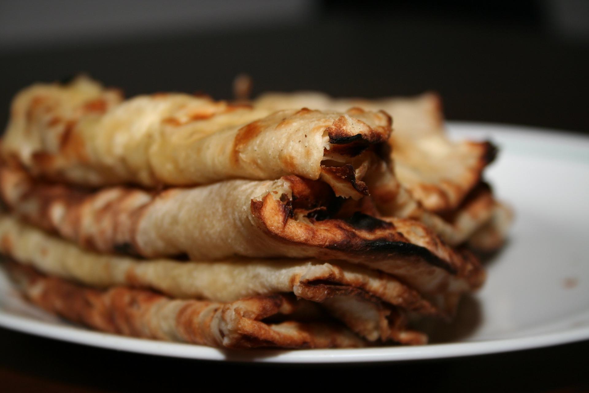 banyak restoran india di dunia menyedikan roti naan