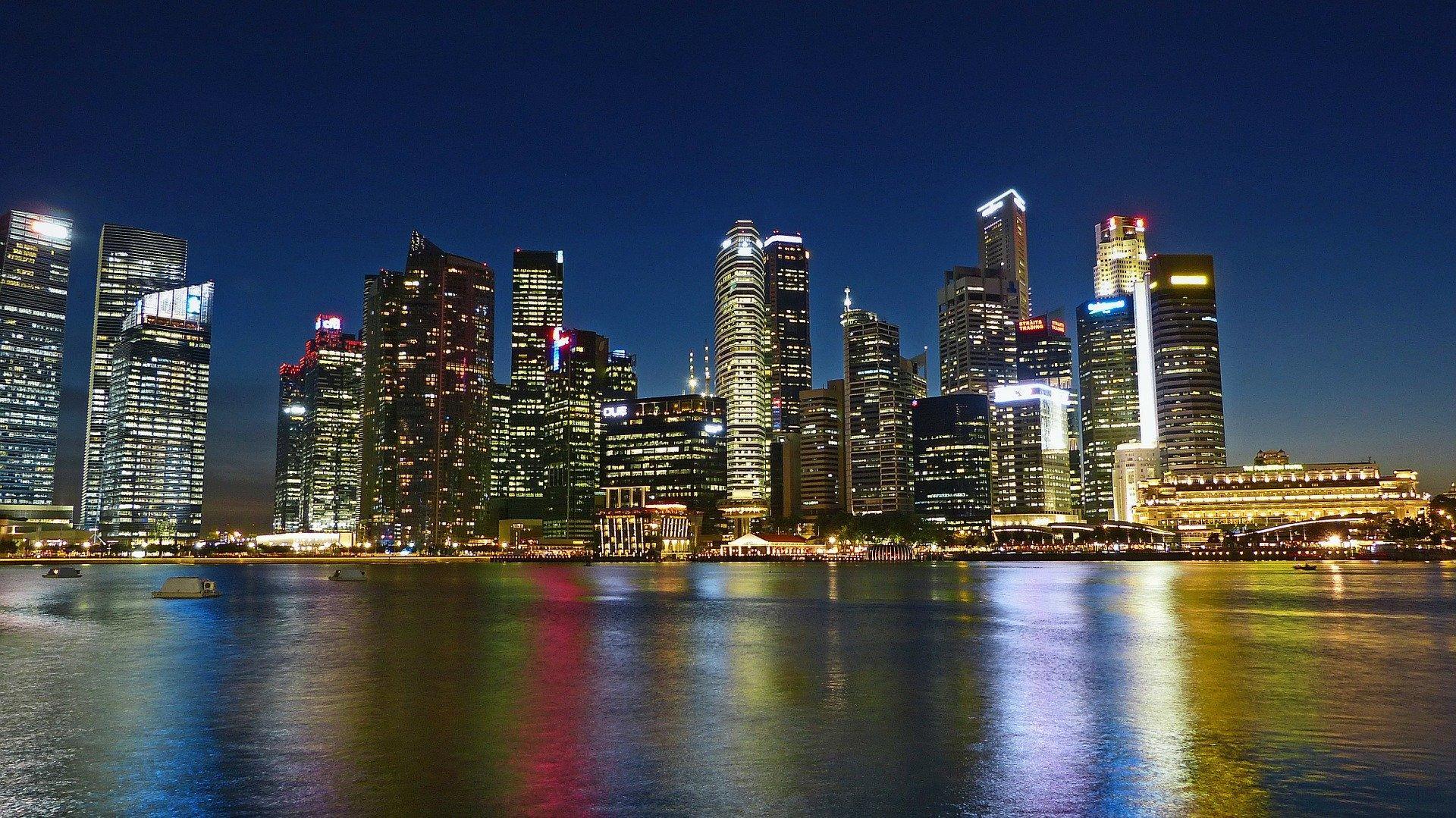 Singapura merupakan negara republik otonom tanpa hukum linguistik