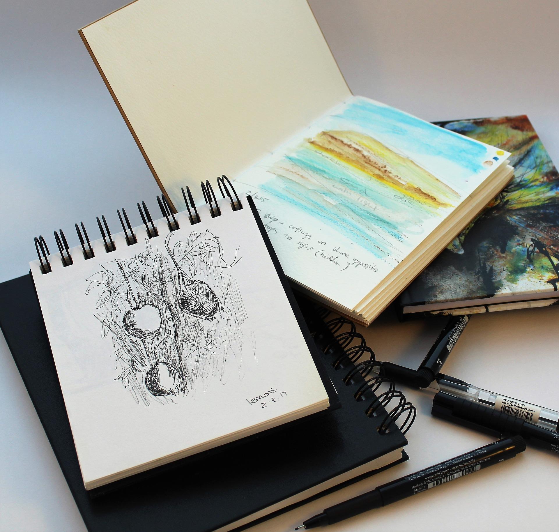 Sketchbook untuk belatih menggambar