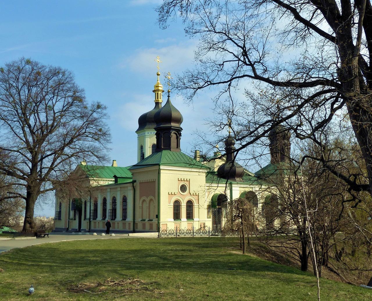 Biara di rusia