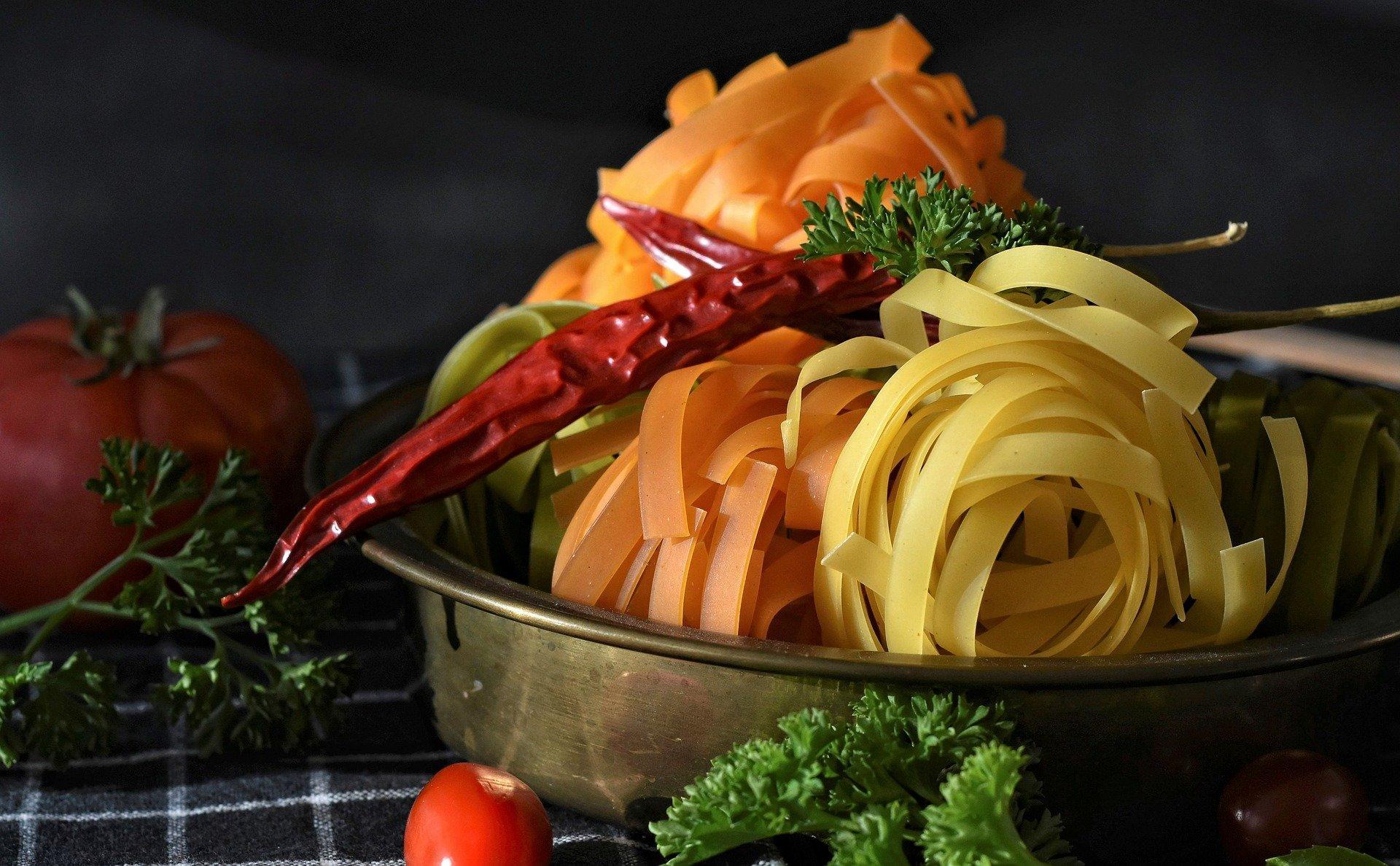 makan umum untuk siswa adalah pasta