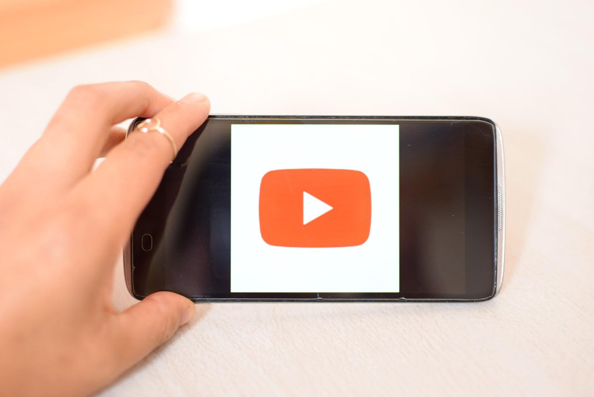 meningkatkan aksen melalui youtube